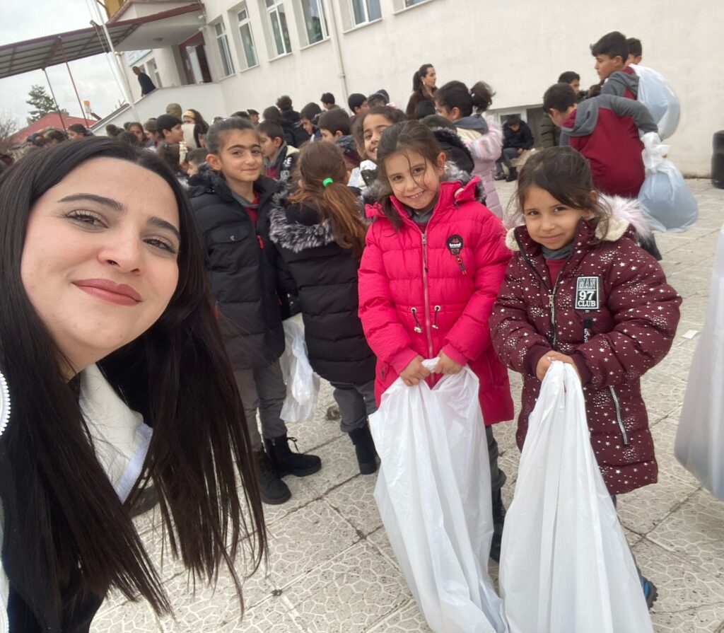 Instagram post from umutluyarinlardernegiyedek. This post is in position 7.