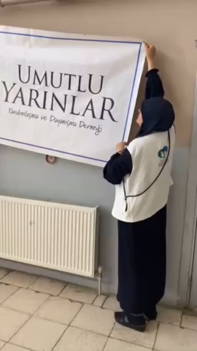Instagram post from umutluyarinlardernegi. This post is in position 1.