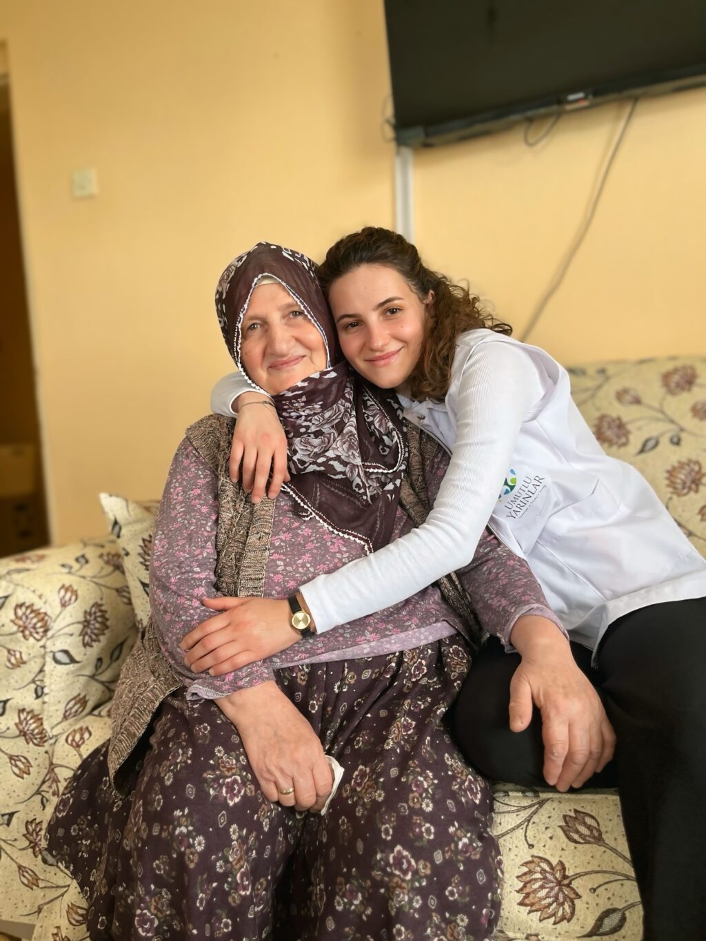 Instagram post from umutluyarinlardernegiyedek. This post is in position 2.