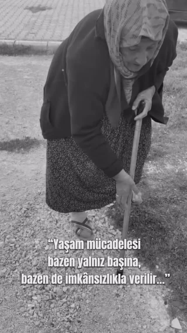 Instagram post from umutluyarinlardernegi. This post is in position 14.